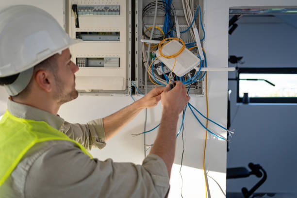 Best Commercial Electrician Services  in Bartlett, IL